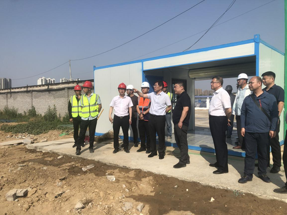 鄭州市建設投資集團有限公司黨委書記、董事長汪洋到侯寨新鎮(zhèn)區(qū)安置區(qū)調研項目建設工作